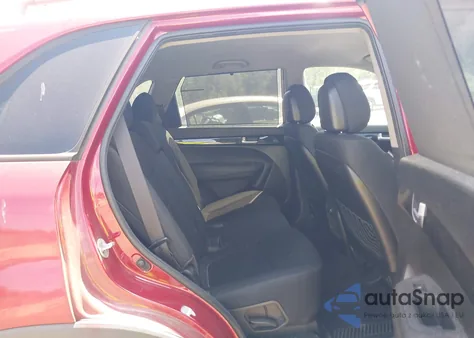 2015 Kia Sorento Lx from USA, damaged, VIN 5XYKTDA64FG570421